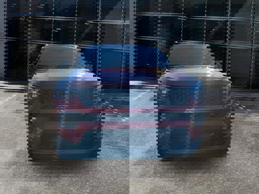 New 2026 Jeep Compass Latitude image 3