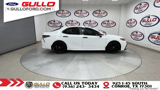 Used 2022 Toyota Camry SE FWD image 9