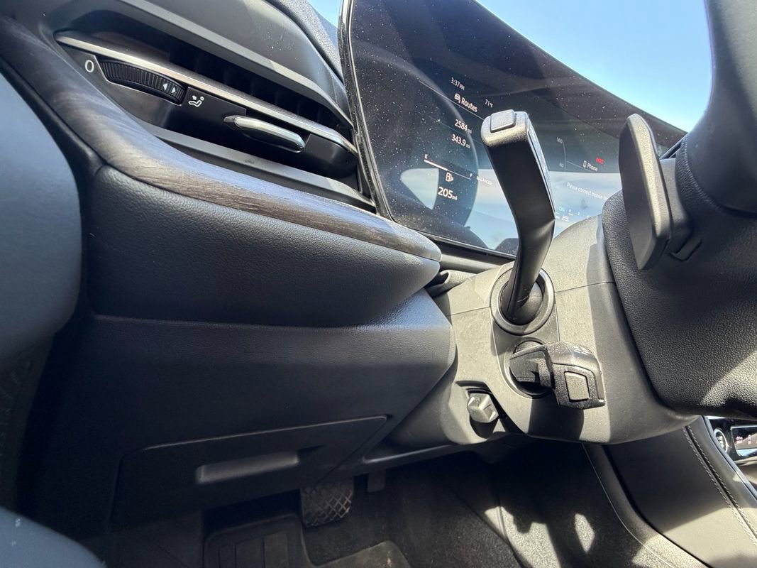 Used 2025 Audi Q5 Premium w/ Convenience Package AWD/4WD image 36