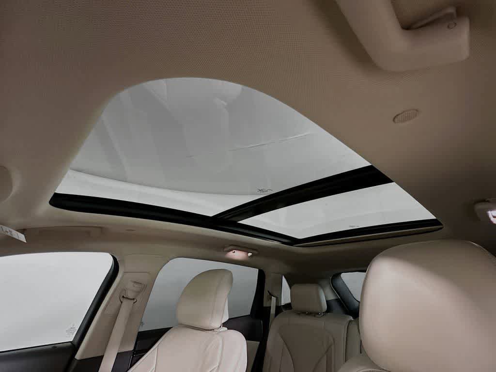Used 2017 Lincoln MKX Reserve w/ Driver Assistance Package FWD image 32