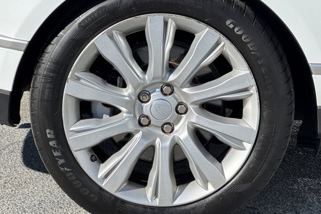 Used 2017 Land Rover Range Rover Supercharged image 25