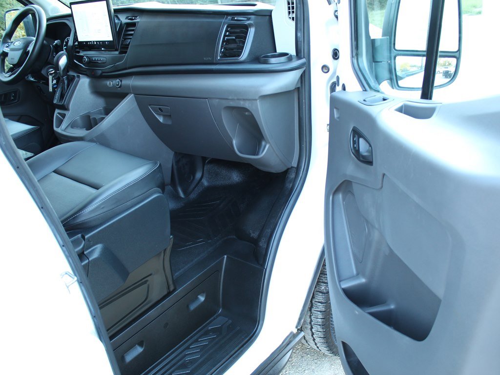 Used 2022 Ford Transit 250 Medium Roof image 15