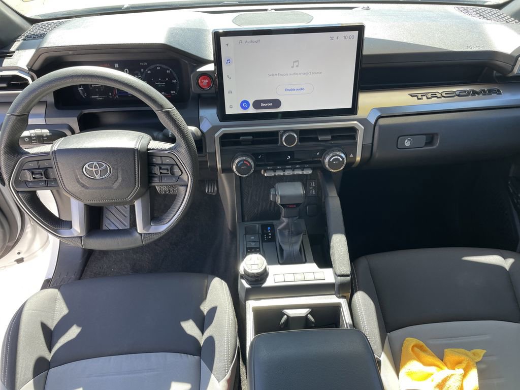 Certified 2024 Toyota Tacoma TRD Off-Road AWD/4WD image 15