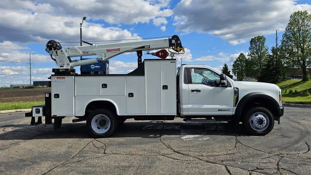New 2025 Ford F550 4x4 Regular Cab Super Duty image 2