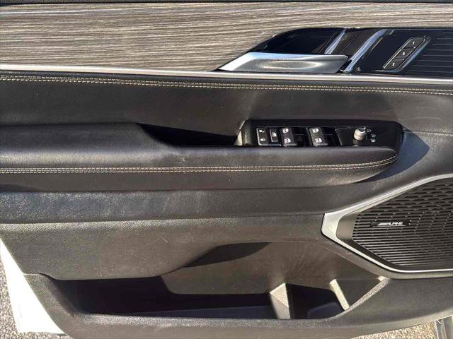 Used 2022 Jeep Wagoneer Series III image 16