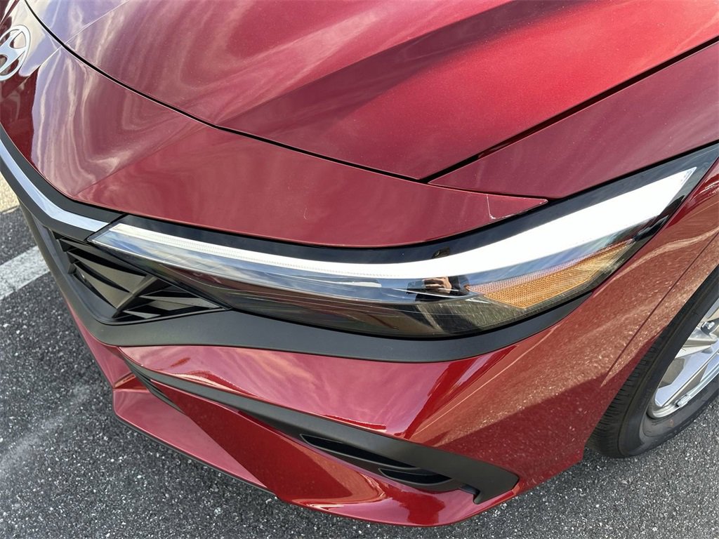 New 2026 Hyundai Elantra SE image 14