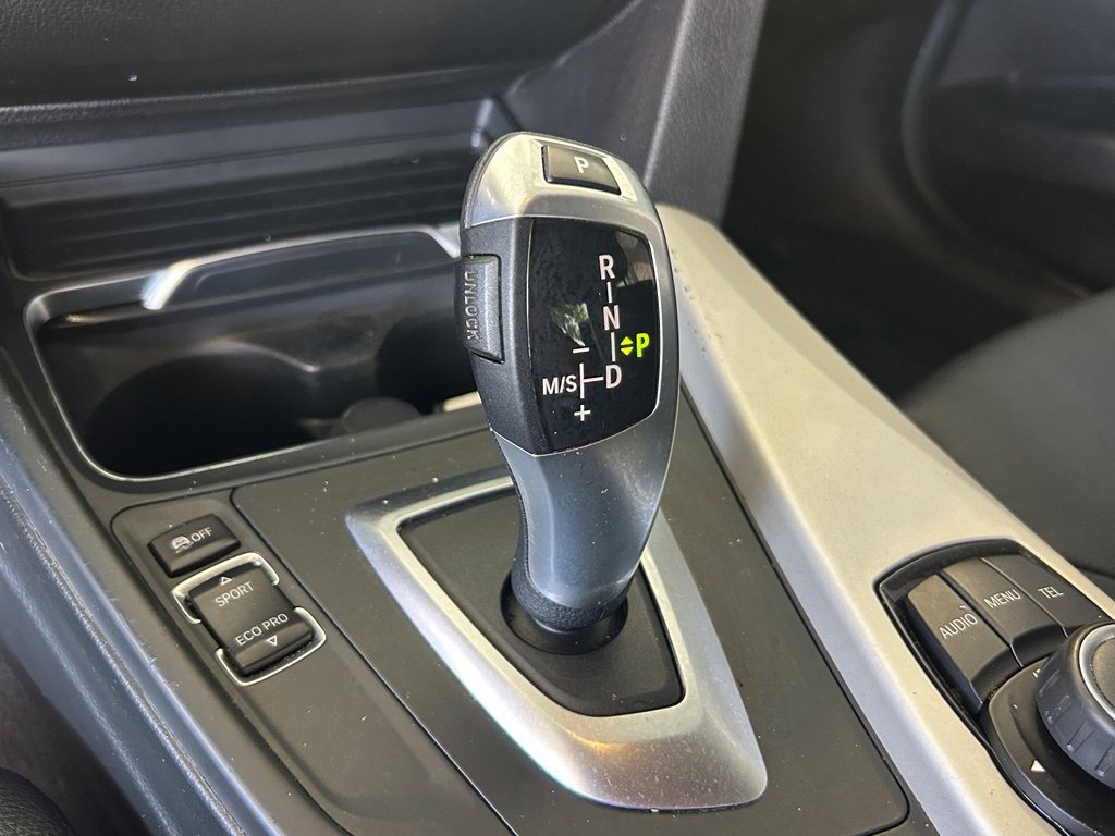 Used 2016 BMW 320i xDrive Sedan AWD/4WD image 13