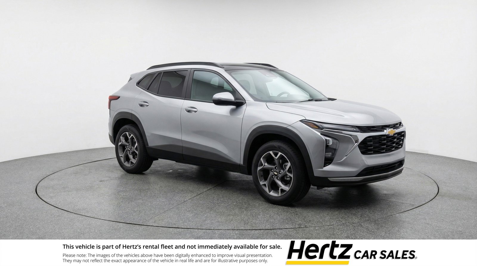 Used 2025 Chevrolet Trax LT FWD image 1