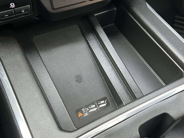 Used 2022 GMC Sierra 1500 AT4 w/ AT4 Premium Package image 28