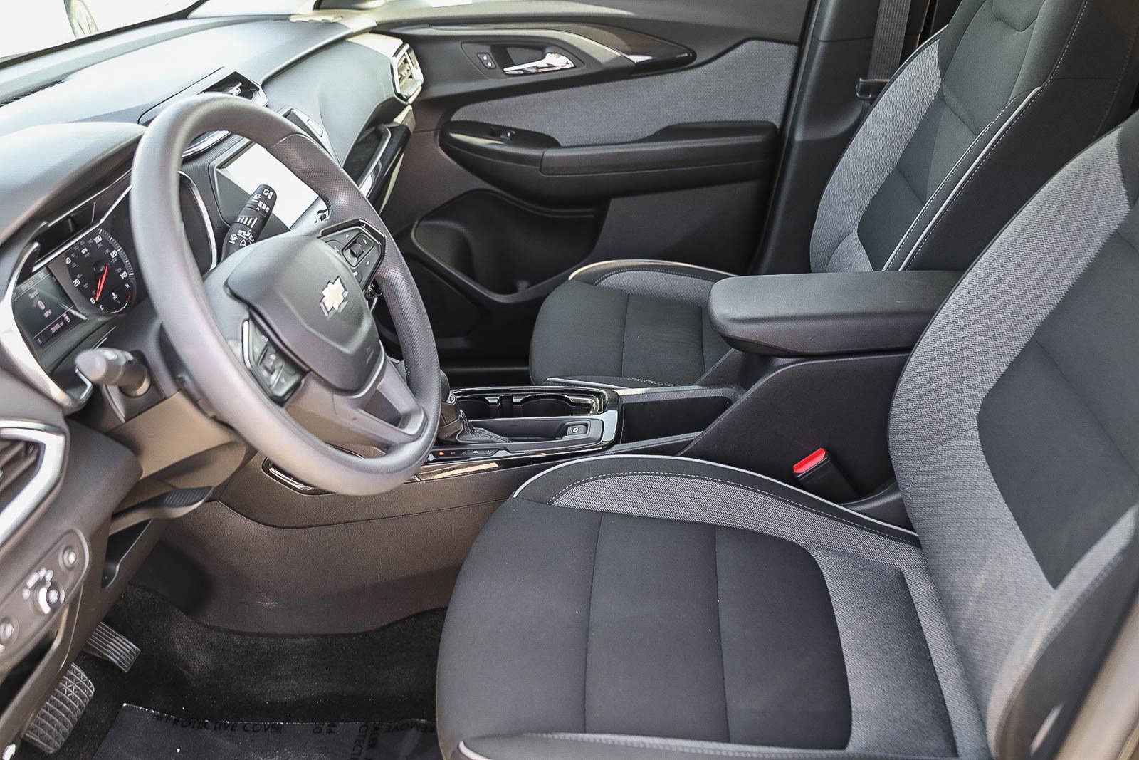Used 2023 Chevrolet TrailBlazer LT FWD image 17