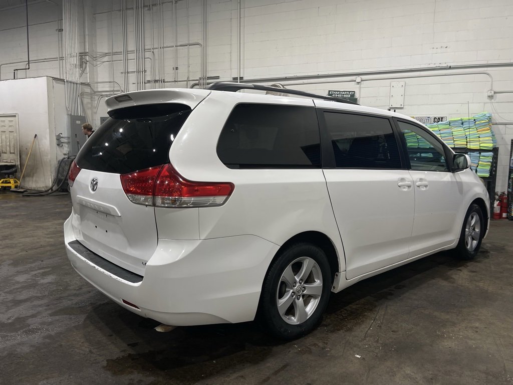 Used 2011 Toyota Sienna LE image 6