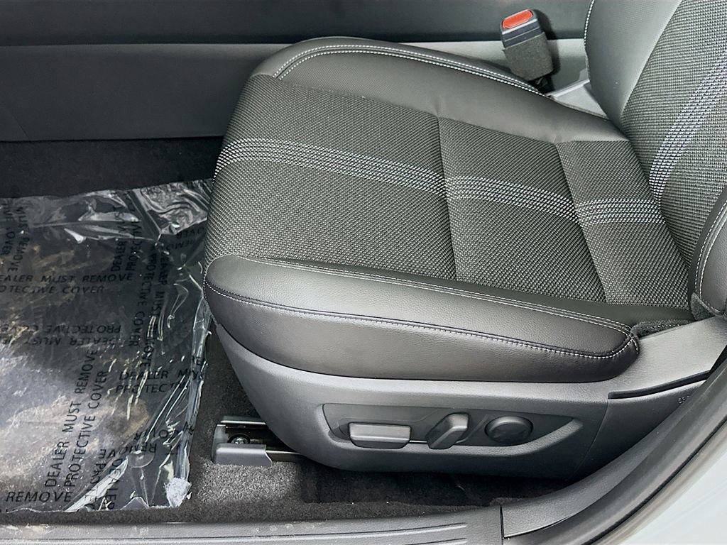 New 2025 MAZDA CX-50 AWD 2.5 S w/ Preferred Package image 26