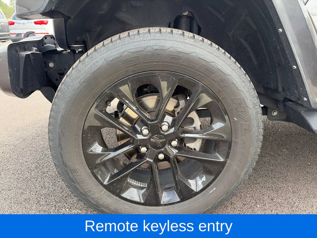 Used 2021 Jeep Wrangler Unlimited Sahara AWD/4WD image 25