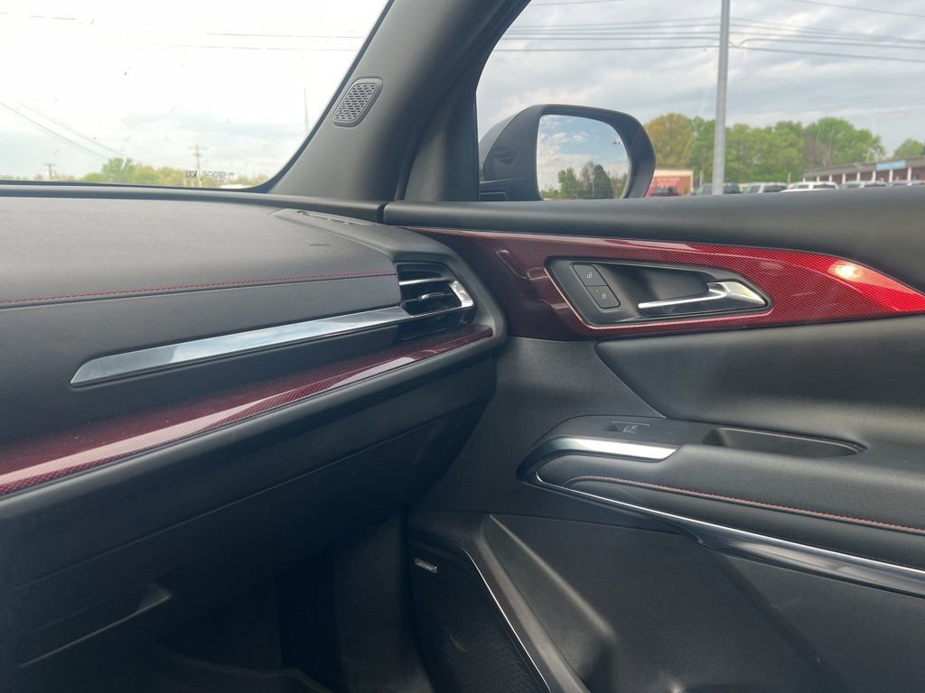 Used 2024 Chevrolet Traverse RS image 17