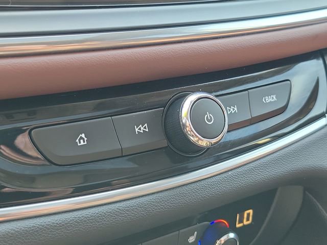 Used 2018 Buick Enclave Avenir w/ Avenir Technology Package AWD/4WD image 19