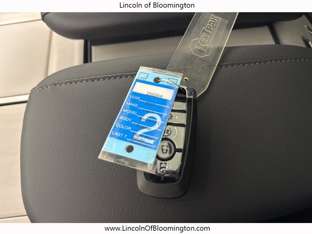 New 2025 Lincoln Navigator L Reserve w/ Jet Appearance Package image 73