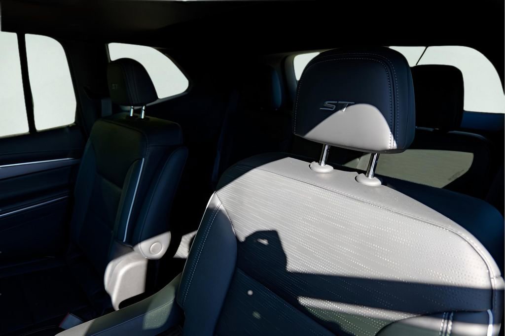 New 2026 Buick Enclave Sport Touring w/ Super Cruise Package image 17