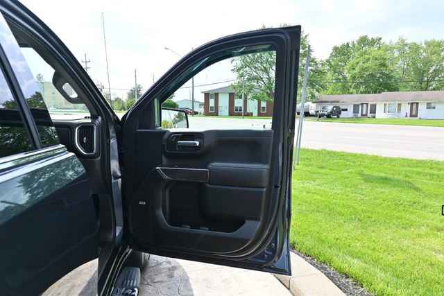 Used 2020 Chevrolet Silverado 1500 LTZ w/ LTZ Premium Package AWD/4WD image 18