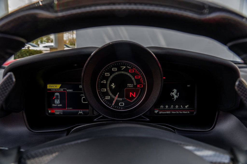 Used 2022 Ferrari F8 Tributo image 18