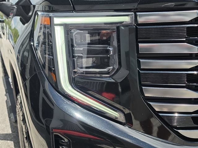 Certified 2025 GMC Sierra 1500 AT4 w/ AT4 Premium Package AWD/4WD image 10