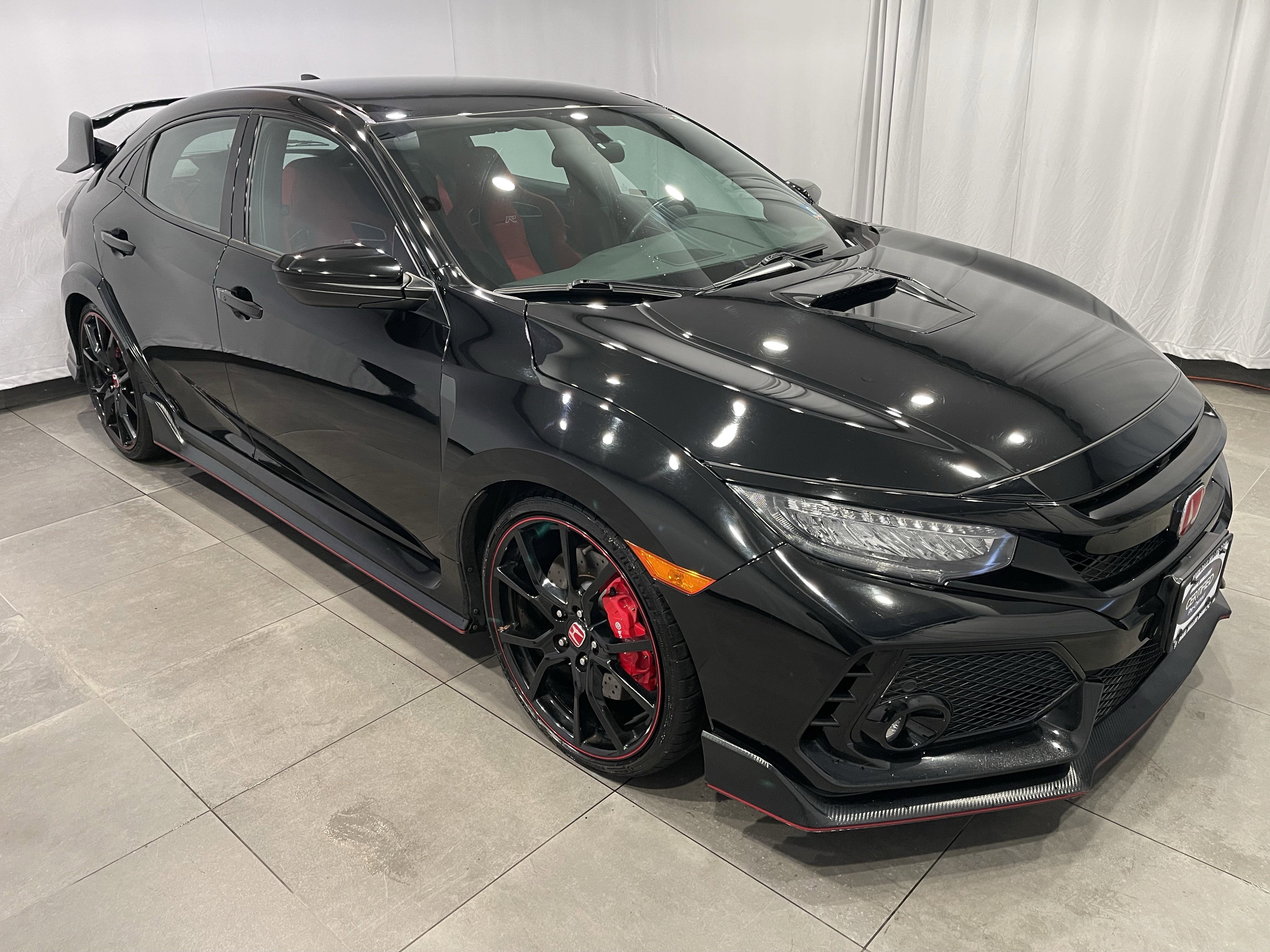 Used 2018 Honda Civic Type R image 3