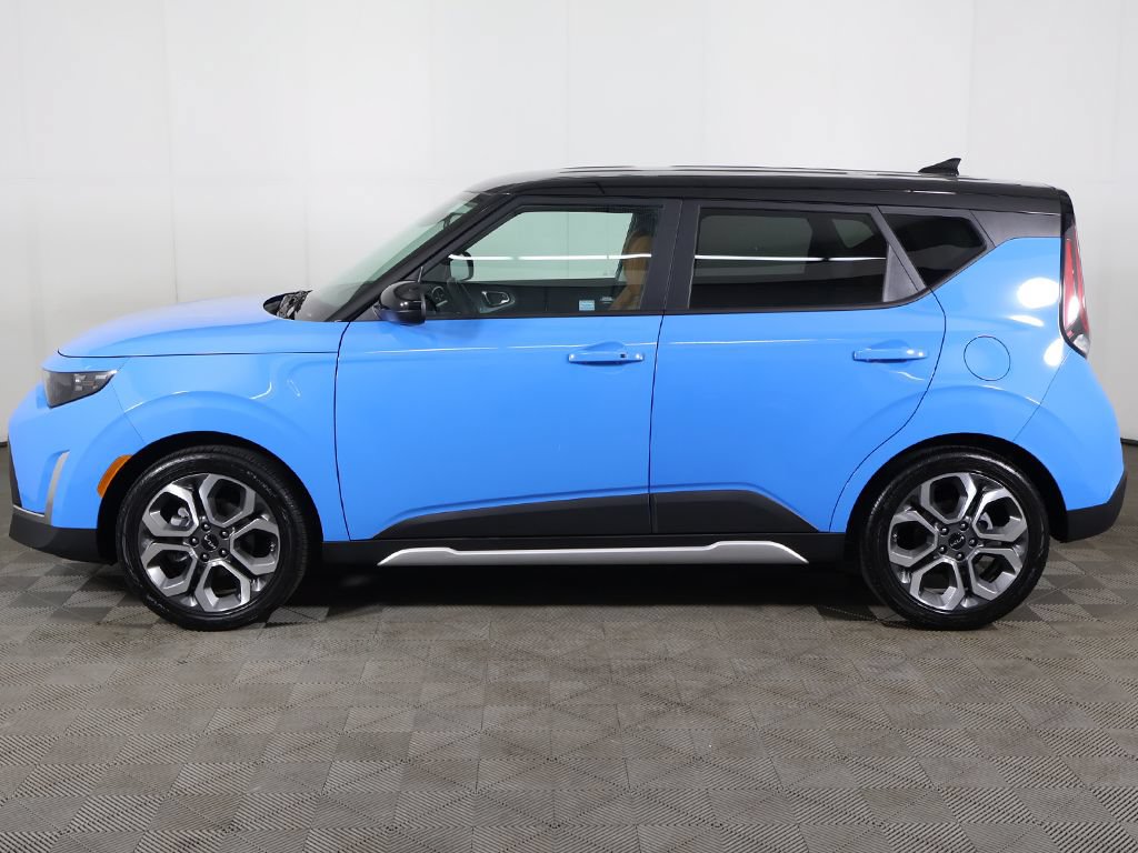 Used 2025 Kia Soul EX FWD image 18