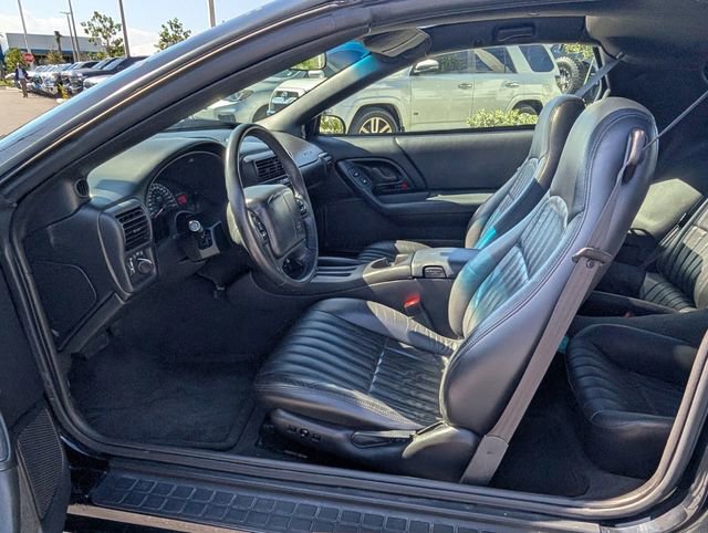 Used 2002 Chevrolet Camaro Z28 w/ SS Performance/Appearance Pkg image 5