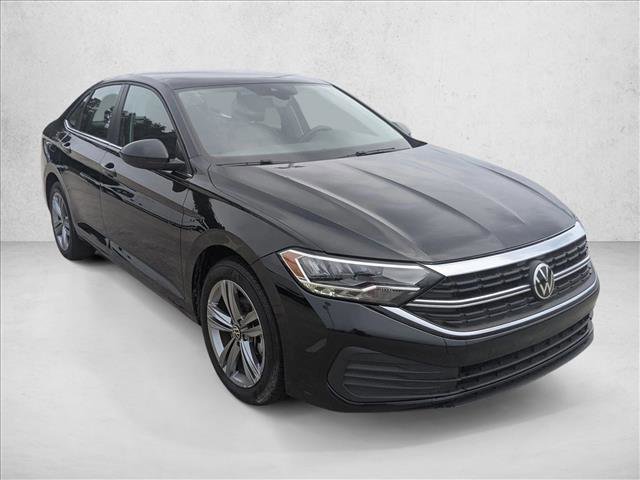 Used 2024 Volkswagen Jetta SE FWD image 3