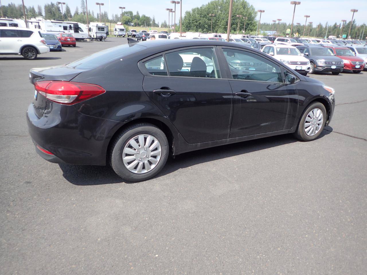Used 2017 Kia Forte LX FWD image 5