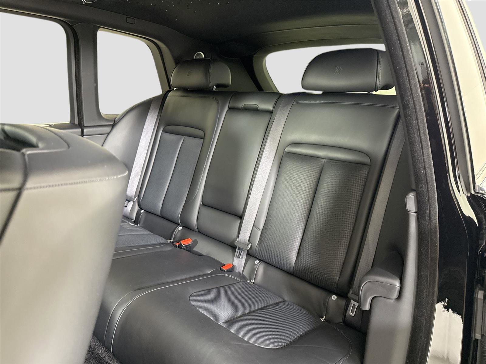 Used 2025 Rolls-Royce Cullinan AWD/4WD image 25