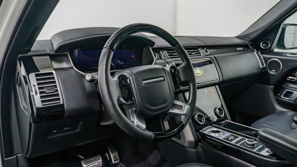 Used 2021 Land Rover Range Rover Autobiography Fifty Edition image 17