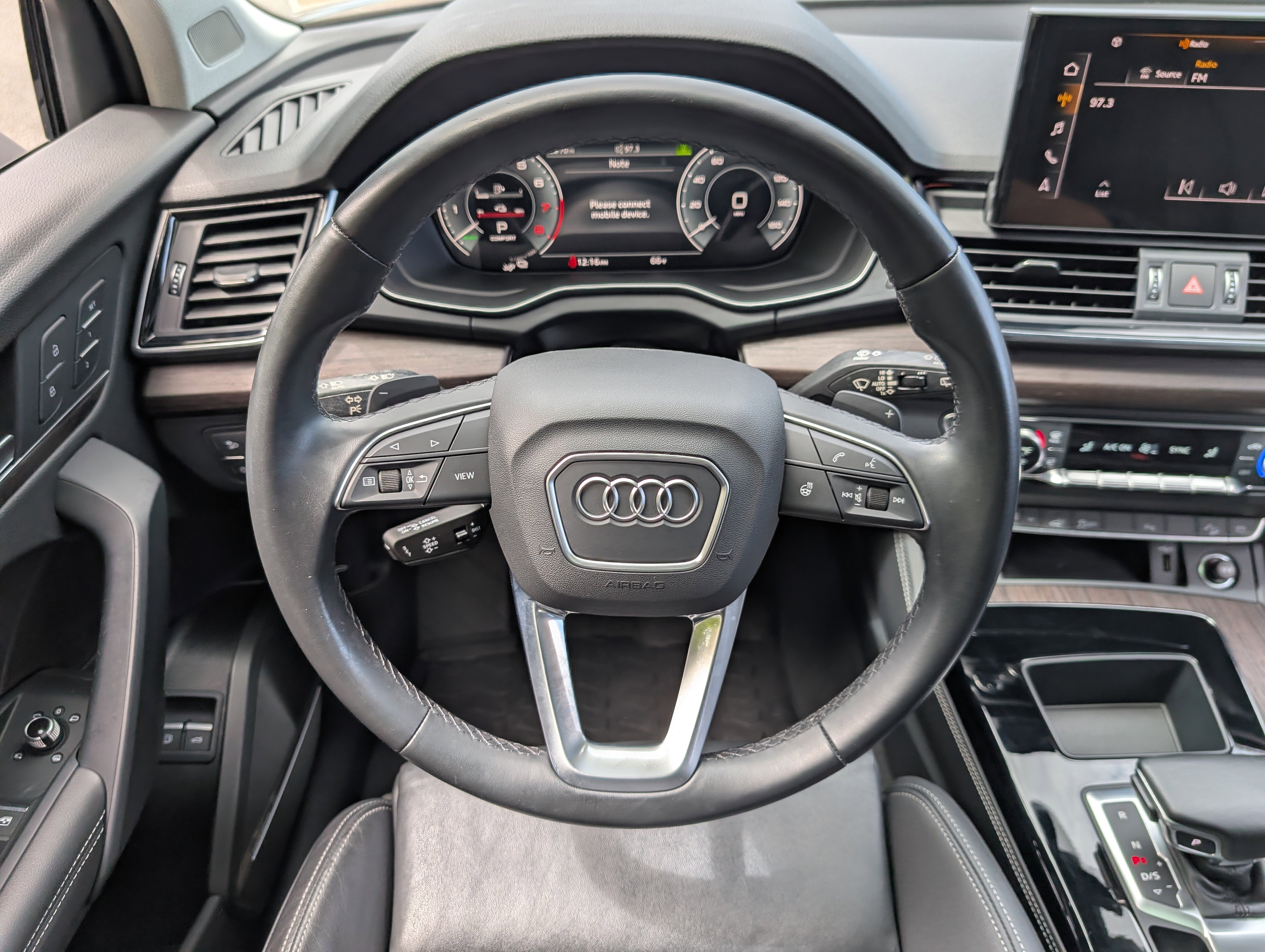 Used 2023 Audi Q5 e Premium Plus w/ Premium Plus Package AWD/4WD image 24