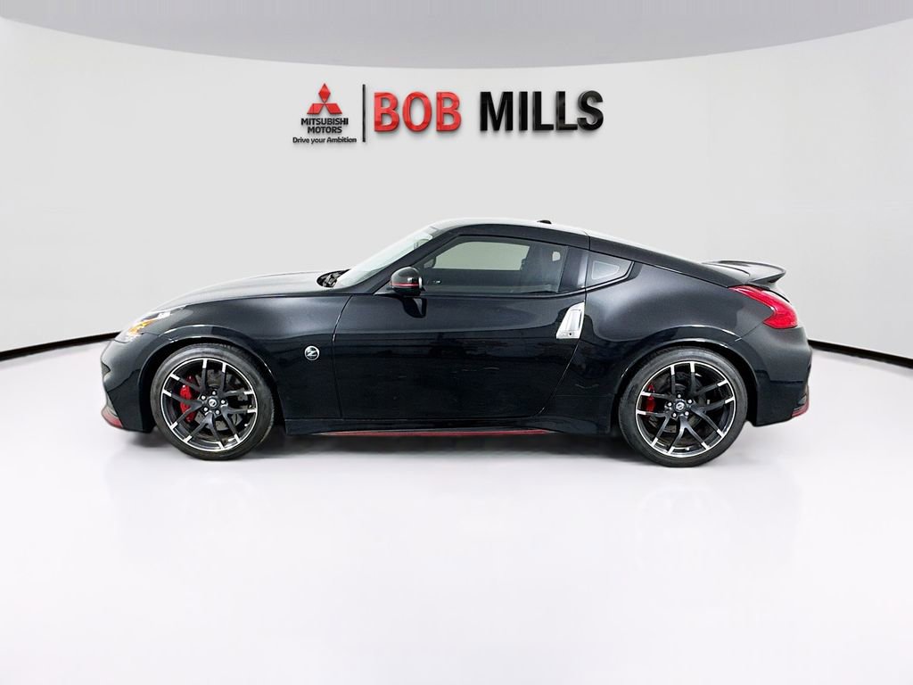 Used 2015 Nissan 370Z NISMO image 4