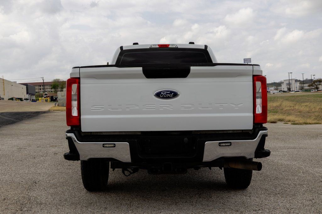 Used 2024 Ford F250 XL w/ XL Chrome Package image 6