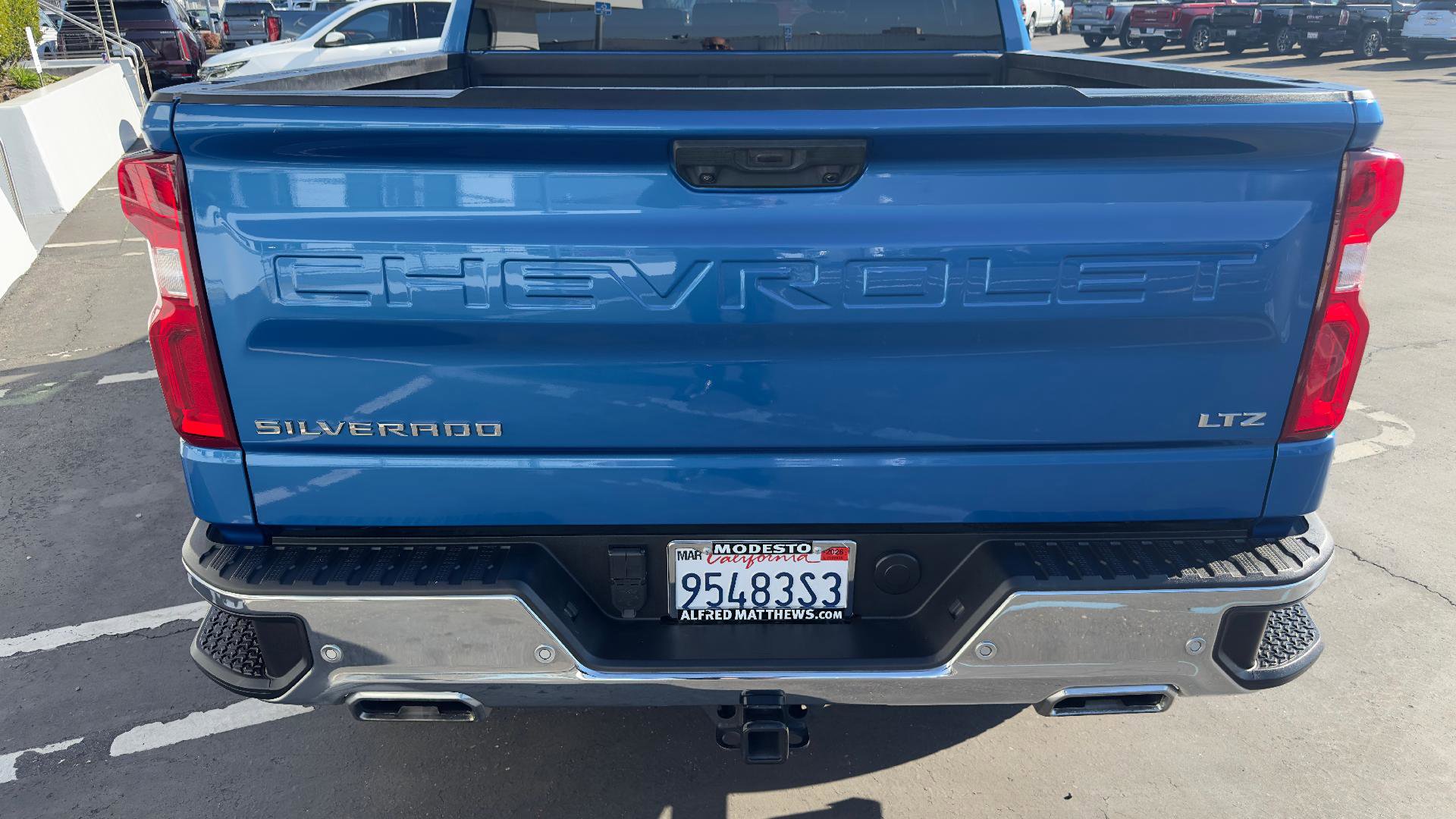 Used 2022 Chevrolet Silverado 1500 LTZ AWD/4WD image 5