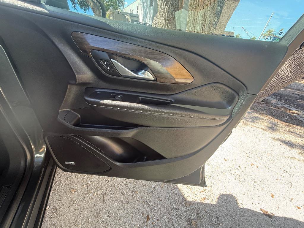 Used 2018 GMC Terrain Denali w/ Comfort Package AWD/4WD image 19