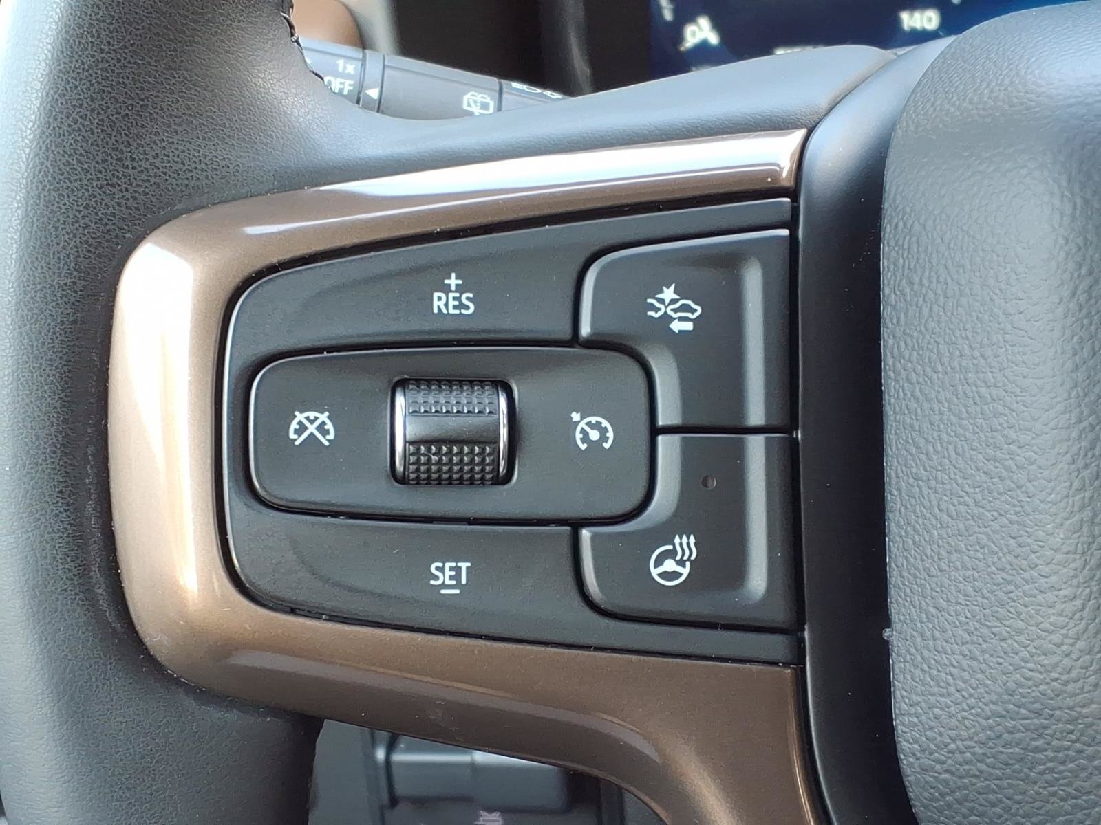 Used 2024 Chevrolet Suburban High Country w/ Premium Package AWD/4WD image 29