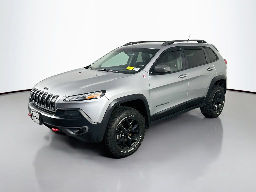 Used 2015 Jeep Cherokee Trailhawk w/ Leather Interior Group AWD/4WD image 3