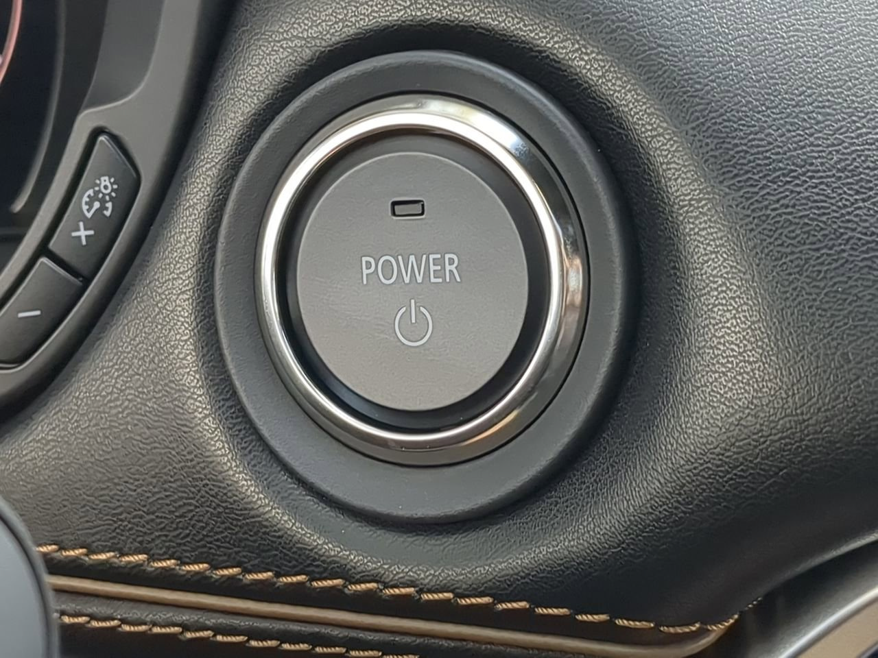 Certified 2025 MAZDA CX-90 Plug-In Hybrid w/ Premium Plus AWD/4WD image 23