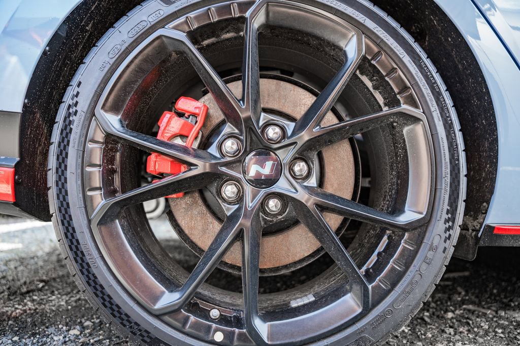 New 2025 Hyundai Elantra N Base image 14