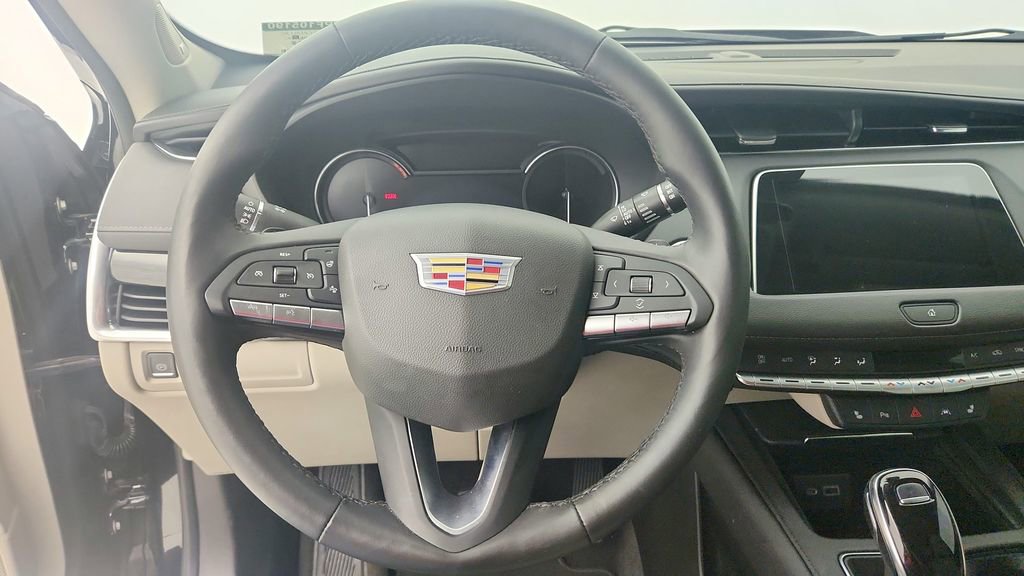 Certified 2023 Cadillac XT4 Premium Luxury w/ Cold Weather Package image 34