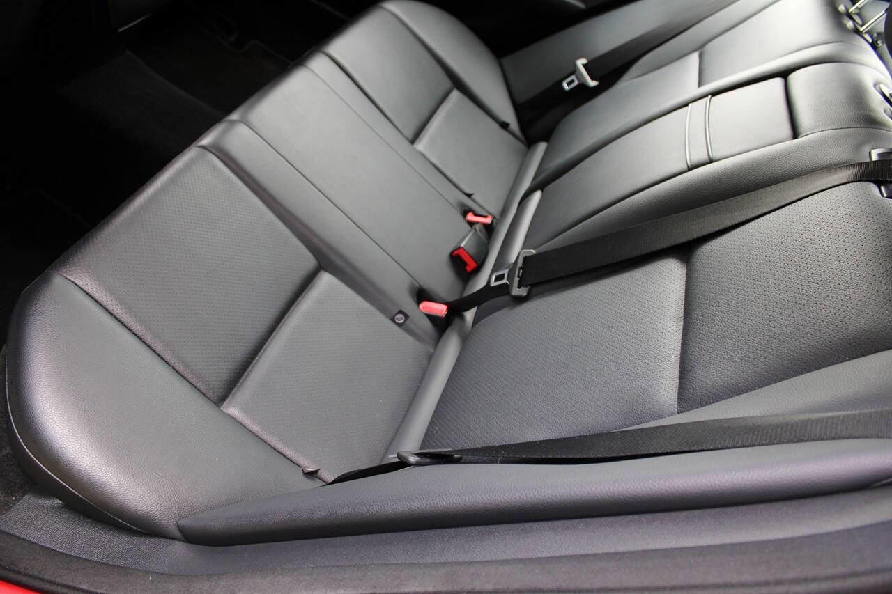 Used 2014 Mercedes-Benz C 300 4MATIC Sedan image 28