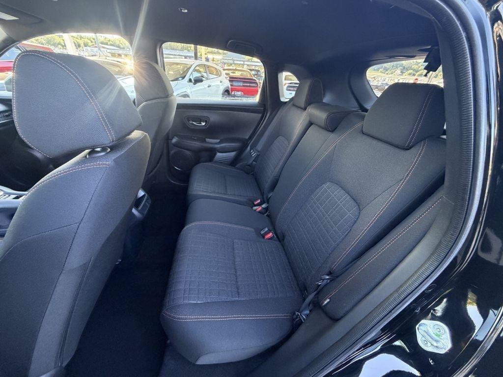Used 2023 Honda HR-V Sport image 11