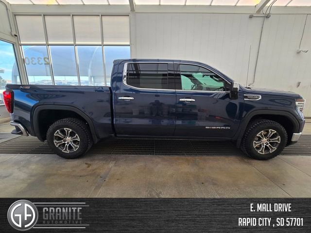 Used 2022 GMC Sierra 1500 SLT w/ SLT Convenience Package image 6