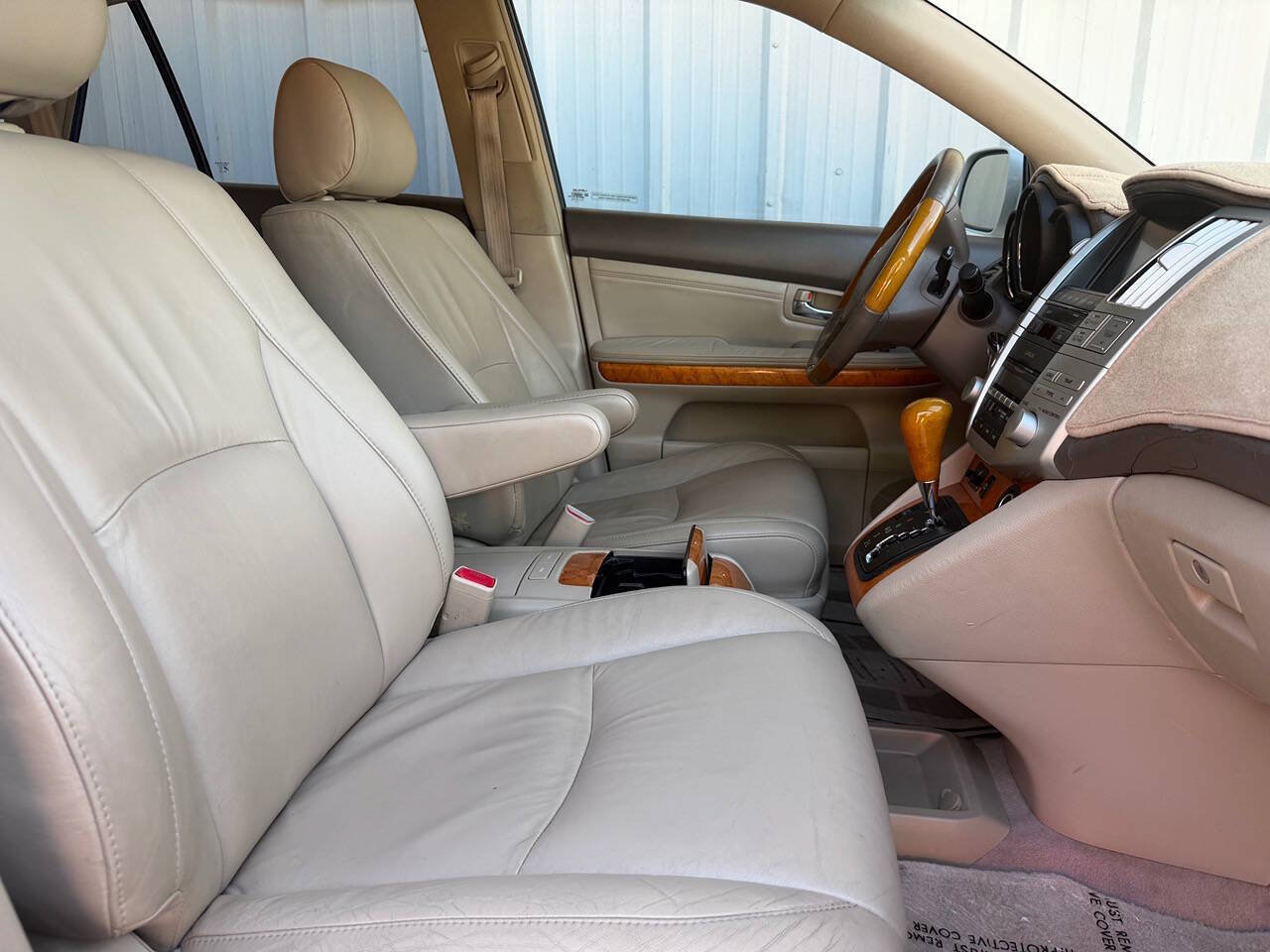 Used 2006 Lexus RX 330 FWD image 16