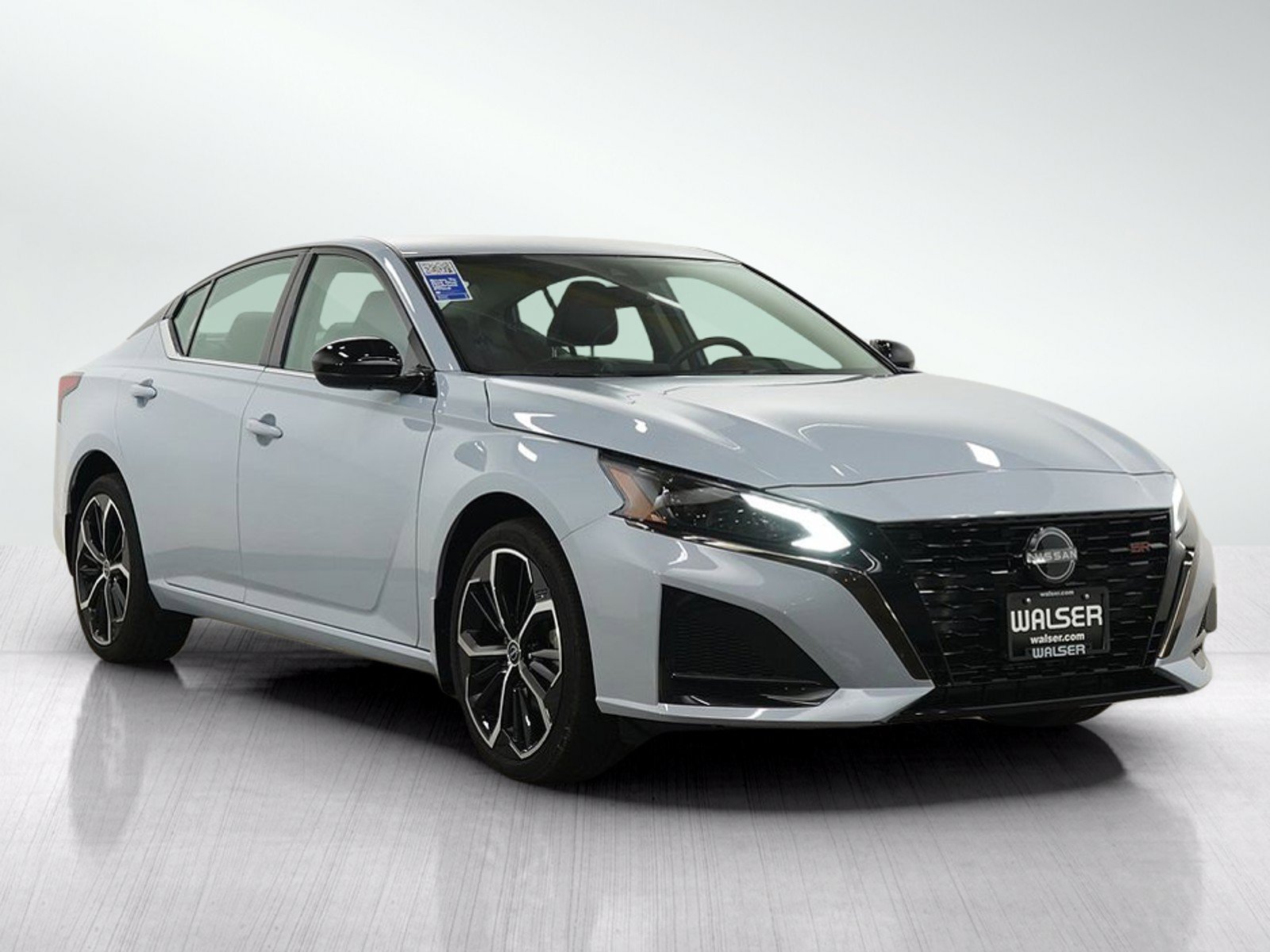 Used 2023 Nissan Altima 2.5 SR AWD/4WD image 7