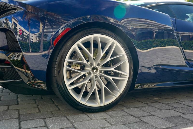 Used 2023 McLaren GT image 47