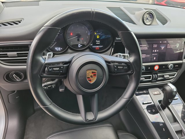 Certified 2023 Porsche Macan S AWD/4WD image 28