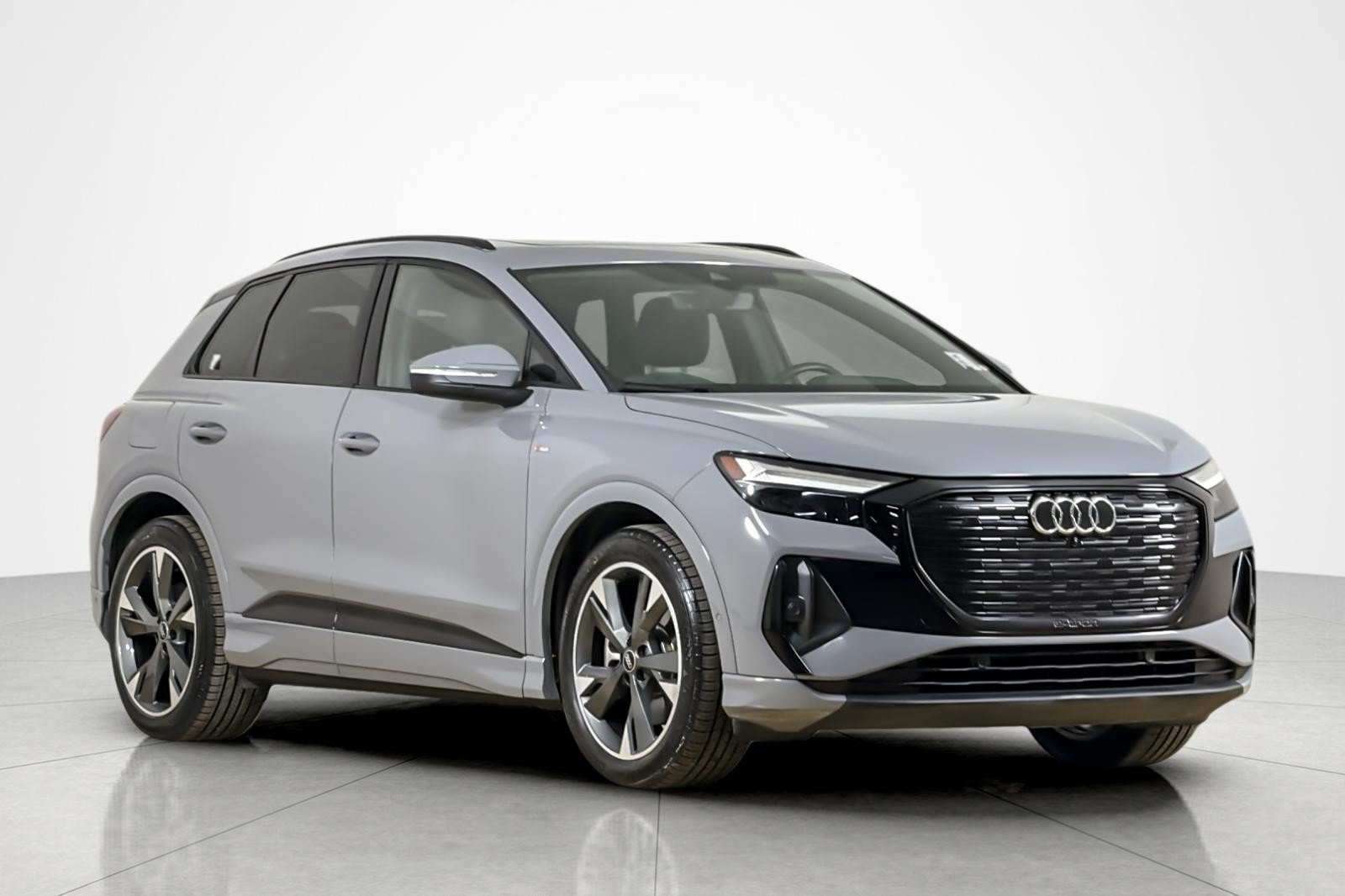 Certified 2024 Audi Q4 e-tron Premium Plus w/ Premium Plus AWD/4WD image 7