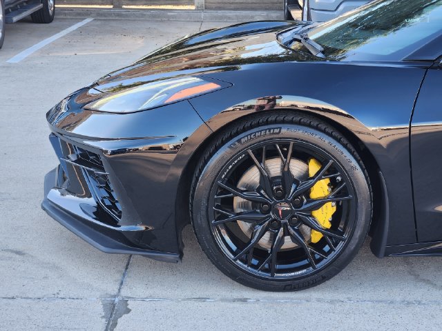 Used 2025 Chevrolet Corvette Stingray Preferred Cpe w/ Z51 Performance Package RWD image 14